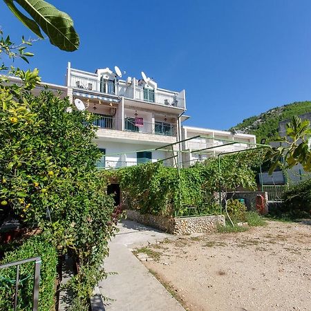 Apartments Zoran Drvenik  Kültér fotó