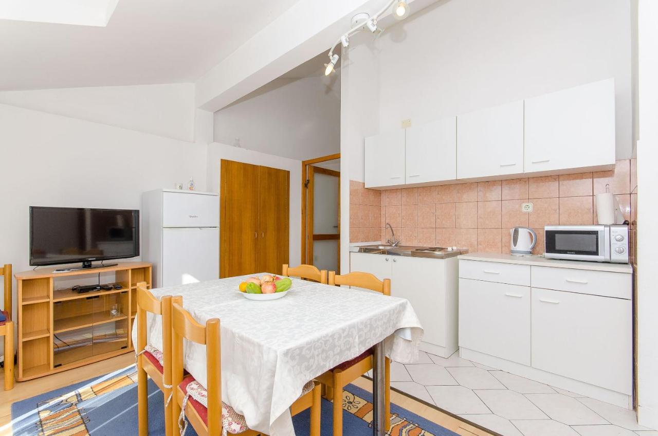 Apartments Zoran Drvenik  Kültér fotó
