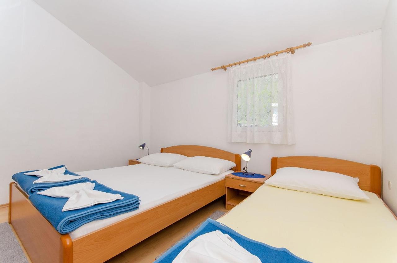 Apartments Zoran Drvenik  Kültér fotó